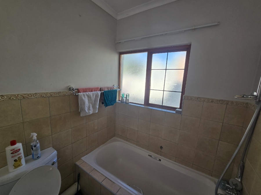 3 Bedroom Property for Sale in Hillside View Free State